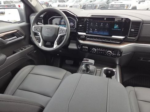 New 2026 Chevrolet Silverado 1500 RST w/ Dark Appearance Package AWD/4WD image 27