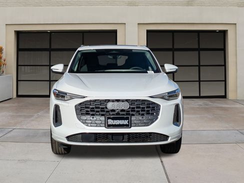 New 2025 Audi Q5 Premium Plus image 2