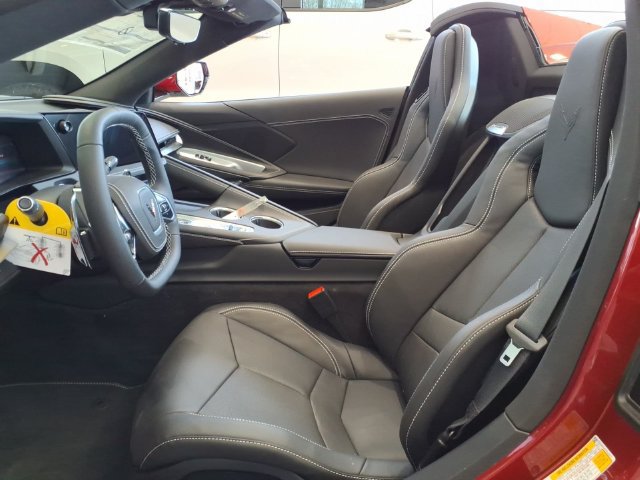 Used 2026 Chevrolet Corvette Stingray Convertible RWD image 6