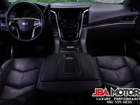 Used 2020 Cadillac Escalade ESV Platinum image 87