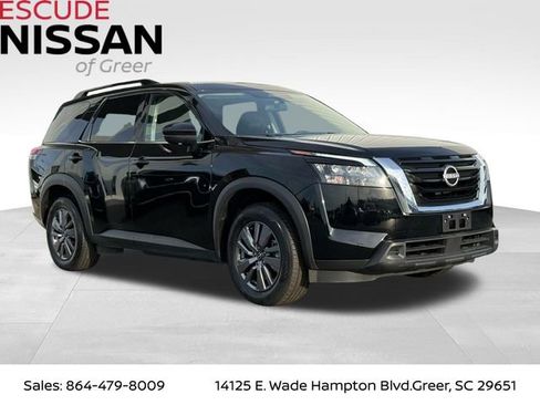 Certified 2025 Nissan Pathfinder SV image 1