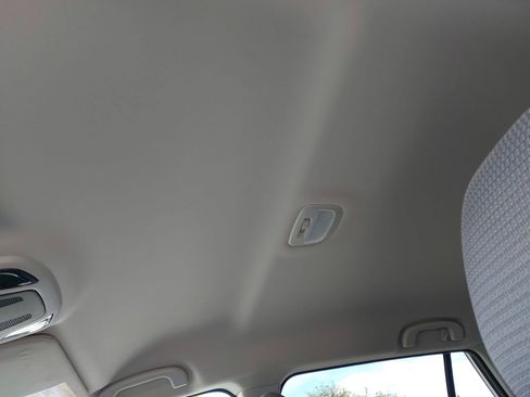 Used 2025 Subaru Outback Premium image 30