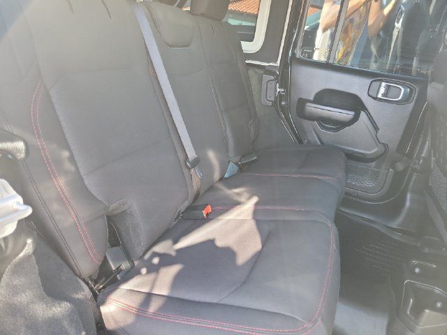 Used 2022 Jeep Wrangler Unlimited Rubicon AWD/4WD image 26