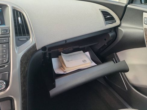 Used 2012 Buick Verano FWD image 16