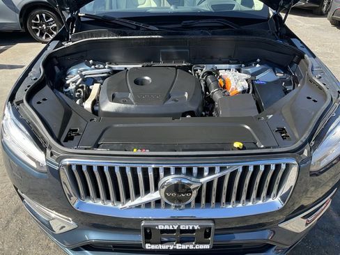 Used 2023 Volvo XC90 T8 Ultimate w/ Lounge Package AWD/4WD image 12