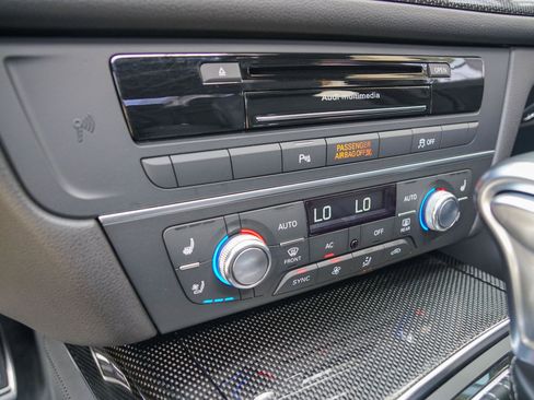 Used 2014 Audi S6 Prestige image 31