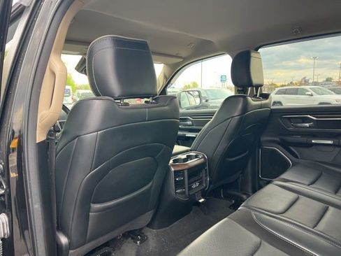 Used 2021 RAM 1500 Laramie AWD/4WD image 12