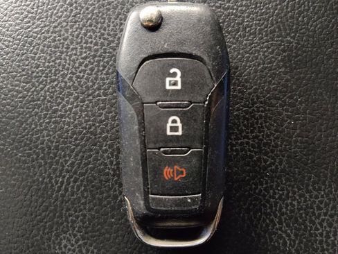 Used 2018 Ford F150 XL w/ Equipment Group 101A Mid RWD image 32
