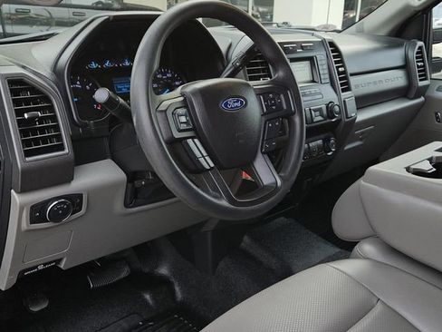 Used 2020 Ford F250 XL w/ Power Equipment Group image 27