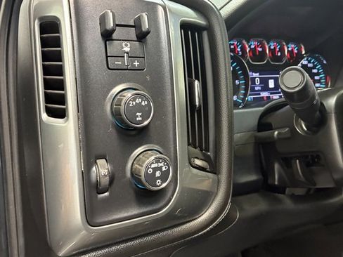 Used 2017 Chevrolet Silverado 2500 LTZ image 17
