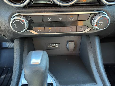 Used 2022 Nissan Sentra SV FWD image 20