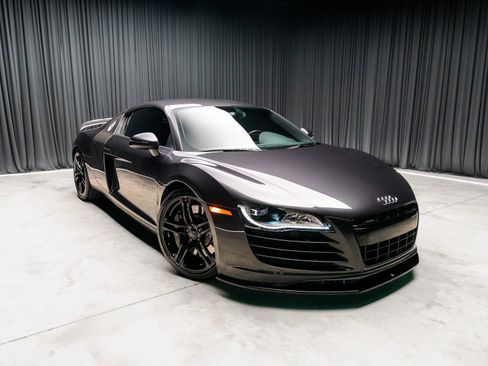 Used 2011 Audi R8 V8 image 5