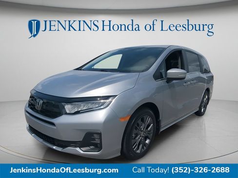 New 2026 Honda Odyssey Touring image 7