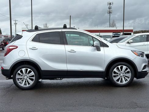 Used 2018 Buick Encore Preferred FWD image 3