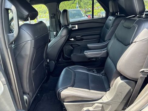 Used 2023 Ford Explorer ST w/ Equipment Group 401A AWD/4WD image 9