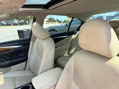 Used 2018 INFINITI Q50 Luxe RWD image 11