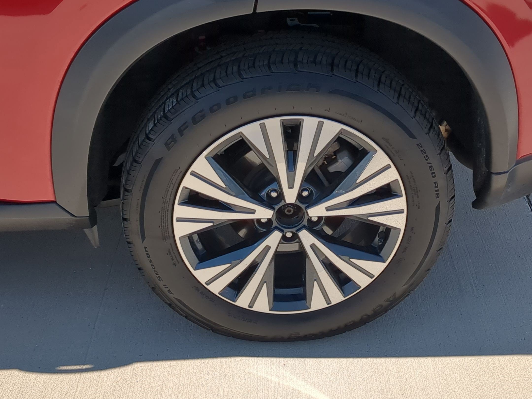 Used 2023 Nissan Rogue SV AWD/4WD image 13