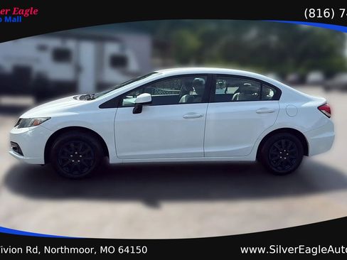 Used 2013 Honda Civic LX image 2