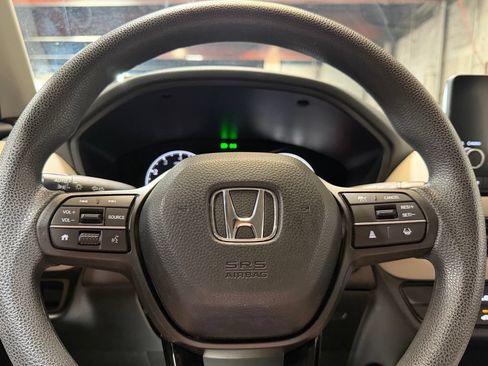 Used 2024 Honda HR-V LX image 4