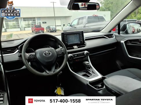 Used 2020 Toyota RAV4 LE FWD image 12