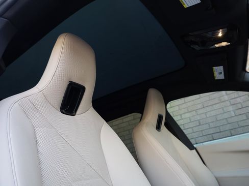 Used 2023 BMW iX xDrive50 w/ Ultimate Package 2 AWD/4WD image 28