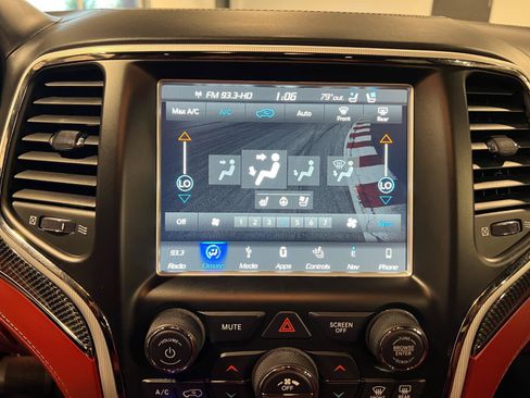 Used 2018 Jeep Grand Cherokee Trackhawk AWD/4WD image 17