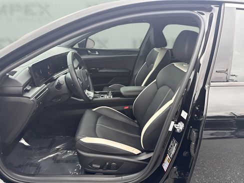 Used 2025 Kia K5 GT-Line w/ GT-Line Premium Package FWD image 5
