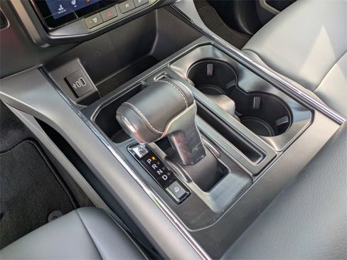 Used 2025 Ford F150 Lightning Flash image 26