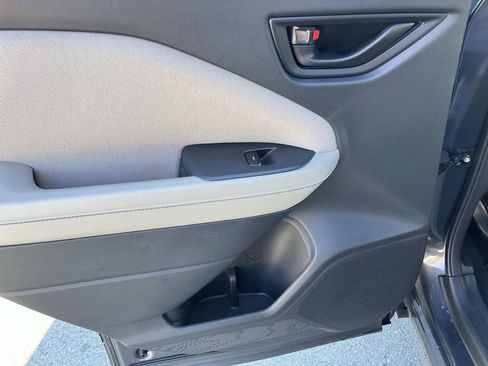 Used 2025 Subaru Forester Base w/ Convenience Package #1 image 16