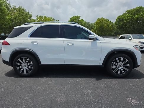 Certified 2025 Mercedes-Benz GLE 450e 4MATIC image 9