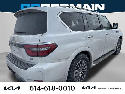 Used 2023 Nissan Armada SL w/ Captain's Chairs Package image 4