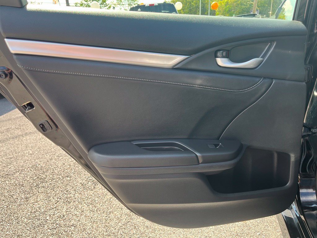 Used 2018 Honda Civic EX-L image 26