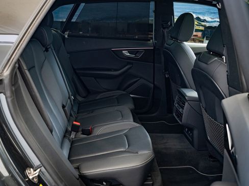 Used 2021 Audi Q8 Prestige image 36