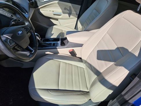 Used 2019 Ford Escape SEL AWD/4WD image 10