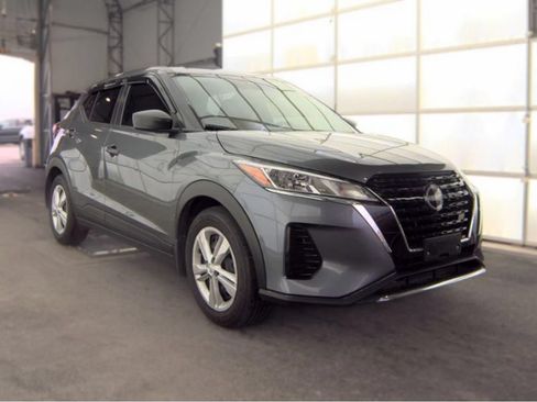 Used 2024 Nissan Kicks S FWD image 4