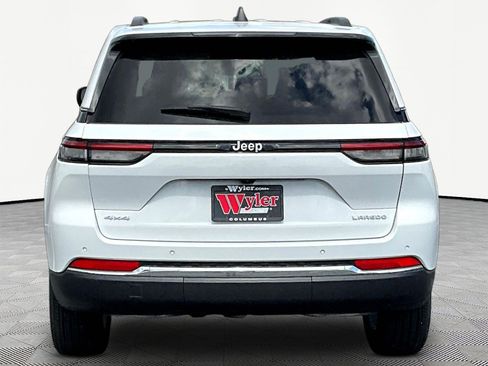 Used 2024 Jeep Grand Cherokee Laredo X w/ Luxury Tech Group I AWD/4WD image 5