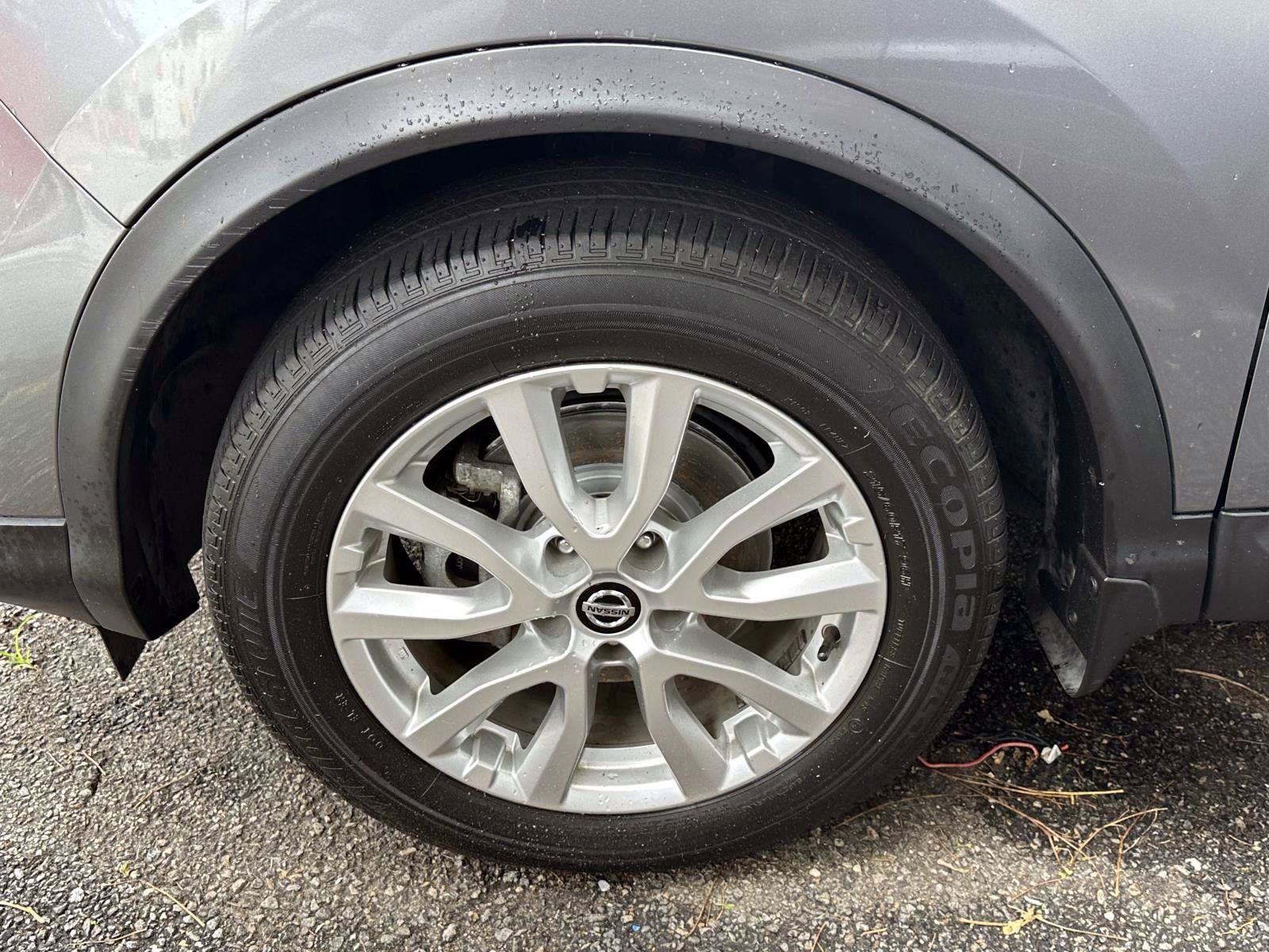 Certified 2021 Nissan Rogue Sport SV AWD/4WD image 8