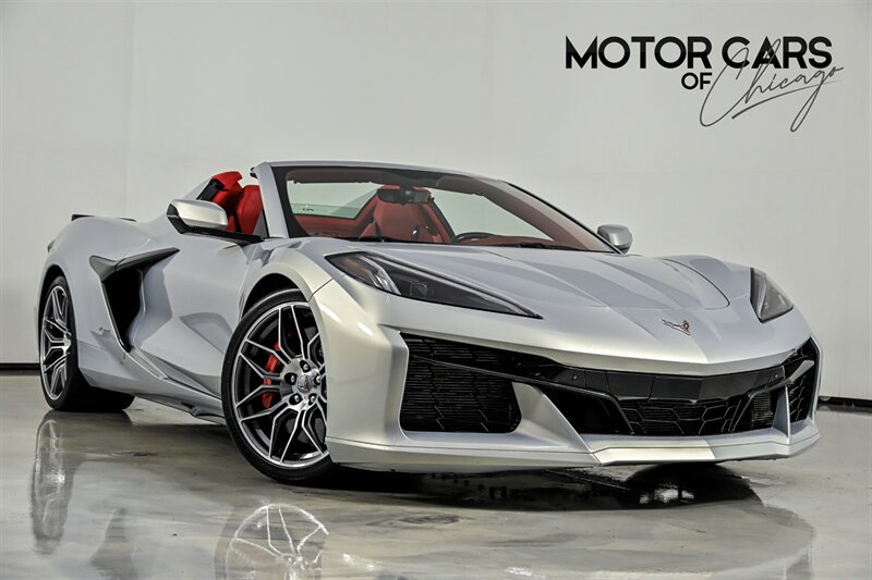 Used 2023 Chevrolet Corvette Z06 w/ Chrome Exterior Badge Package RWD image 1
