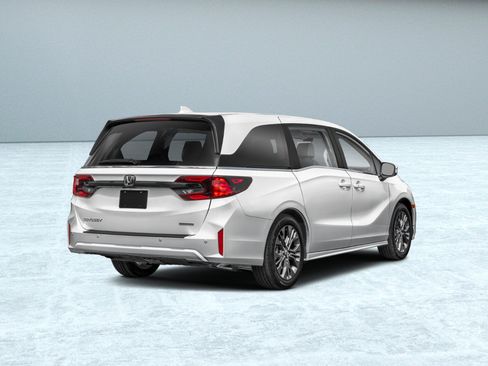 New 2026 Honda Odyssey Touring image 2