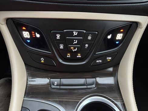 Used 2020 Buick Envision Essence image 26