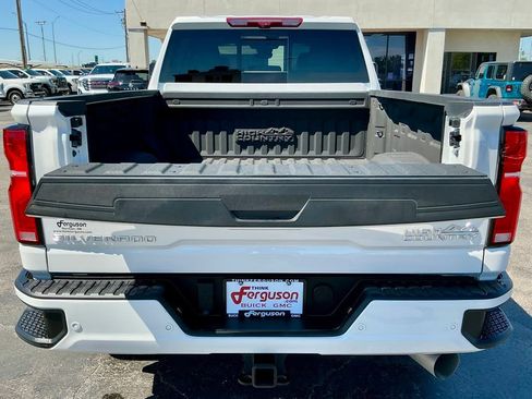 Used 2024 Chevrolet Silverado 2500 High Country w/ Technology Package AWD/4WD image 19