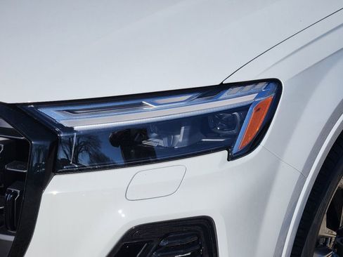 New 2025 Audi Q7 3.0T Premium Plus image 9
