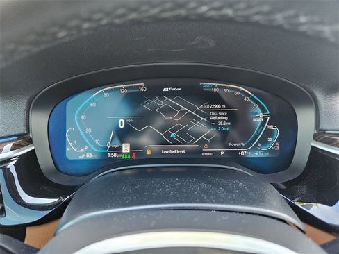 Used 2022 BMW 530e xDrive 530e iPerformance w/ M Sport Package image 24