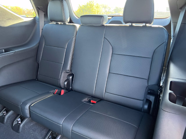 New 2027 Chevrolet Traverse LT AWD/4WD image 7