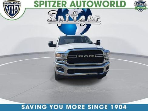 Used 2024 RAM 3500 Big Horn AWD/4WD image 3
