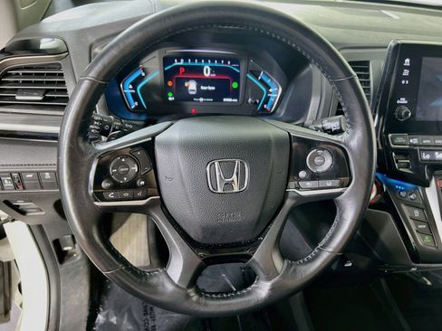 Used 2023 Honda Odyssey Elite image 11