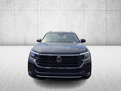 New 2026 Volkswagen Atlas Cross Sport SEL Premium R-Line