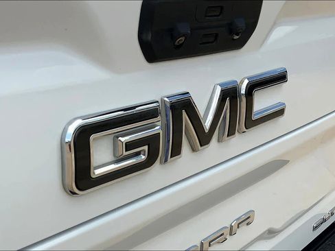 Used 2021 GMC Sierra 2500 SLT w/ Texas SLT Premium Package AWD/4WD image 29