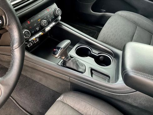 Used 2024 Dodge Durango SXT image 14