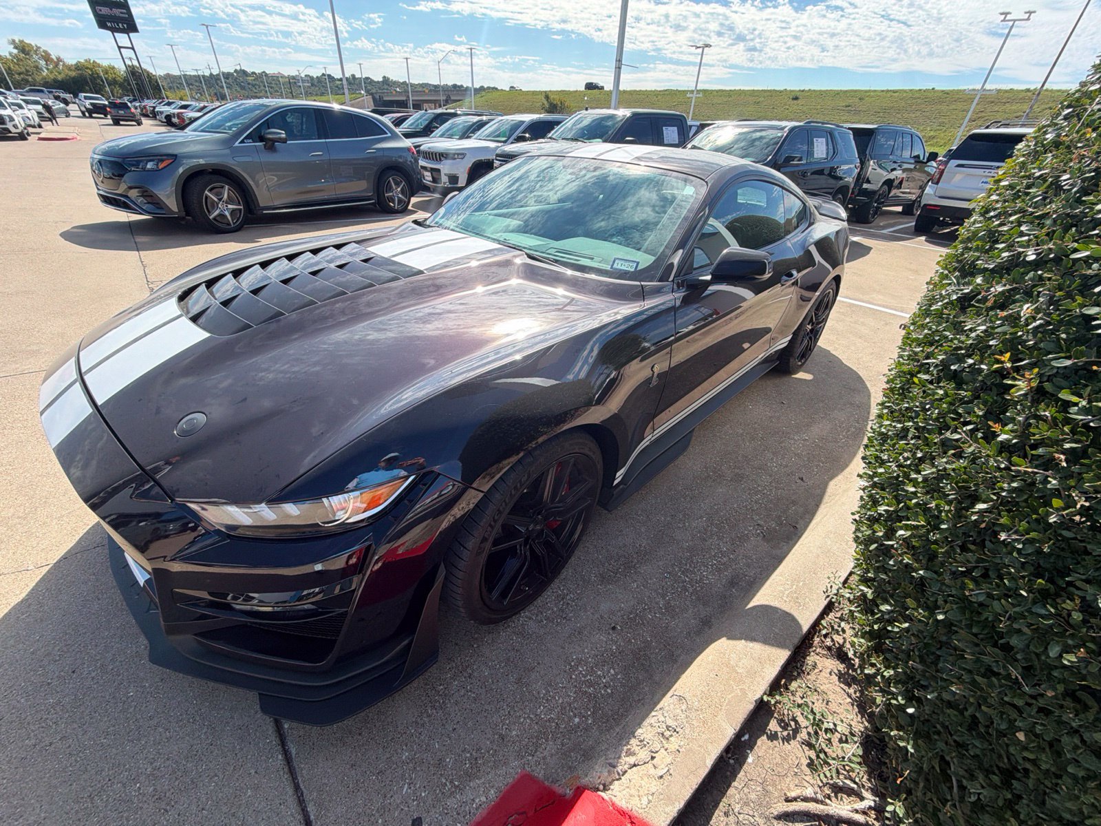 Used 2022 Ford Mustang Shelby GT500 w/ Technology Package RWD image 6